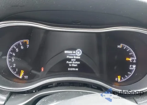 2022 Jeep Grand Cherokee Wk Laredo X 4X4 из США, поврежденный, VIN 1C4RJFAG1NC144178